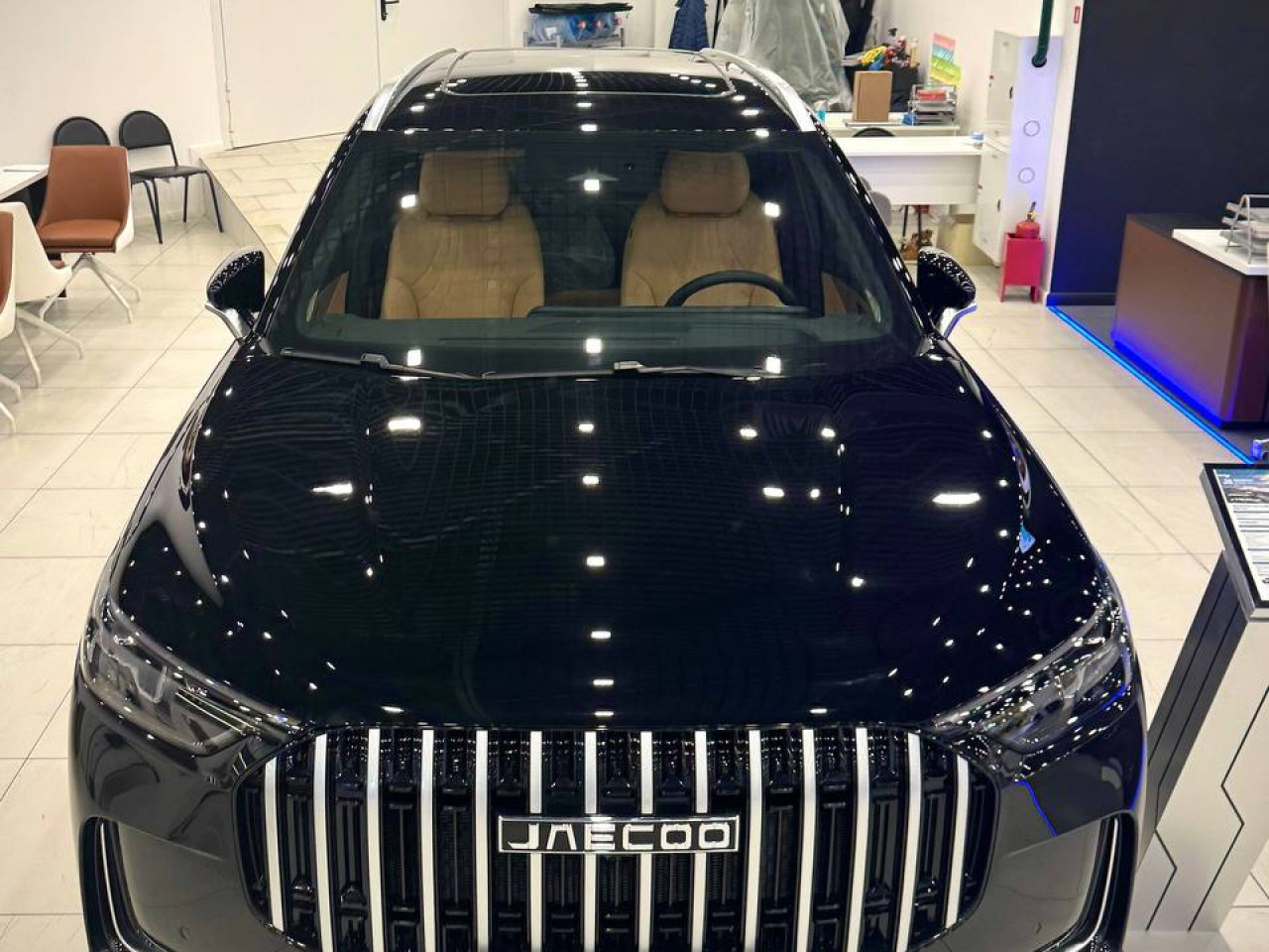 JAECOO J8 1